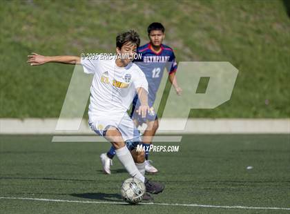 Thumbnail 2 in El Toro vs Leuzinger (South's Boys Varsity Soccer Tournament) photogallery.