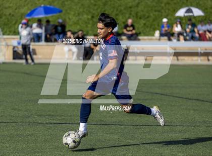 Thumbnail 2 in El Toro vs Leuzinger (South's Boys Varsity Soccer Tournament) photogallery.