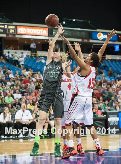 Thumbnail 1 in Miramonte vs. Salesian (CIF NorCal Regional Open Division Final) photogallery.