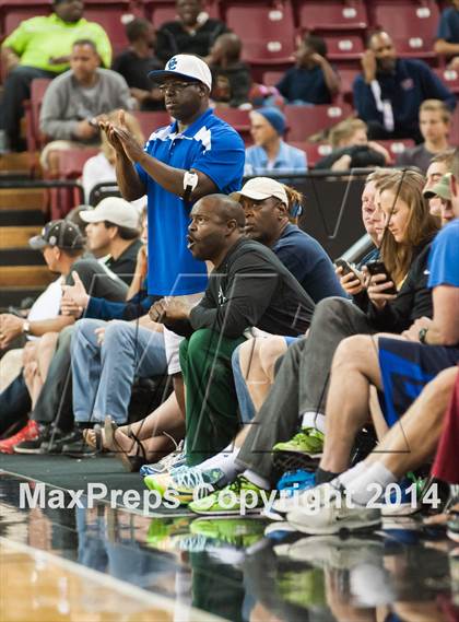 Thumbnail 1 in Miramonte vs. Salesian (CIF NorCal Regional Open Division Final) photogallery.