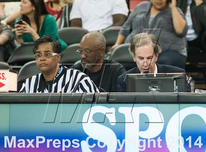 Thumbnail 3 in Miramonte vs. Salesian (CIF NorCal Regional Open Division Final) photogallery.