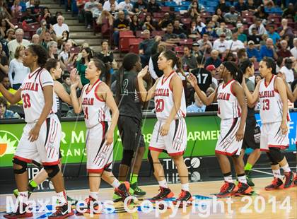 Thumbnail 3 in Miramonte vs. Salesian (CIF NorCal Regional Open Division Final) photogallery.