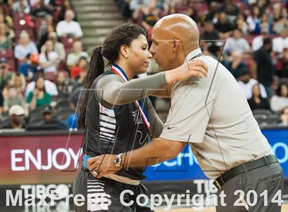 Thumbnail 2 in Miramonte vs. Salesian (CIF NorCal Regional Open Division Final) photogallery.