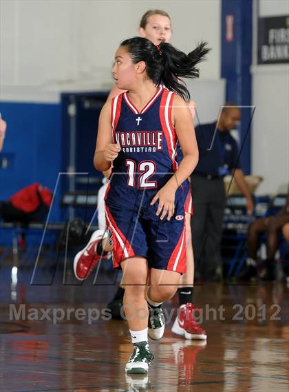 Thumbnail 2 in Vacaville Christian vs. Granite Bay (Dorothy Speck Memorial) photogallery.