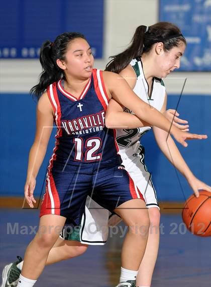 Thumbnail 3 in Vacaville Christian vs. Granite Bay (Dorothy Speck Memorial) photogallery.