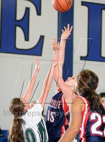 Thumbnail 2 in Vacaville Christian vs. Granite Bay (Dorothy Speck Memorial) photogallery.
