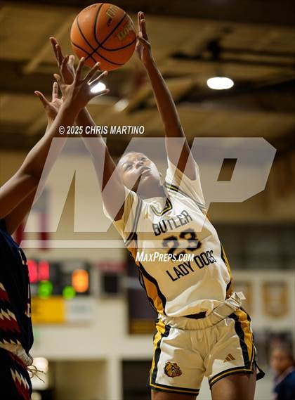 Thumbnail 3 in Butler vs. Strom Thurmond (GIRLS ONLY! Tip Off) photogallery.