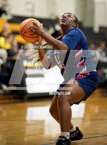 Thumbnail 3 in Butler vs. Strom Thurmond (GIRLS ONLY! Tip Off) photogallery.