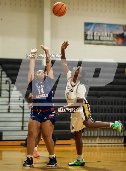 Thumbnail 1 in Butler vs. Strom Thurmond (GIRLS ONLY! Tip Off) photogallery.