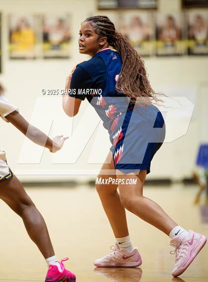 Thumbnail 1 in Butler vs. Strom Thurmond (GIRLS ONLY! Tip Off) photogallery.