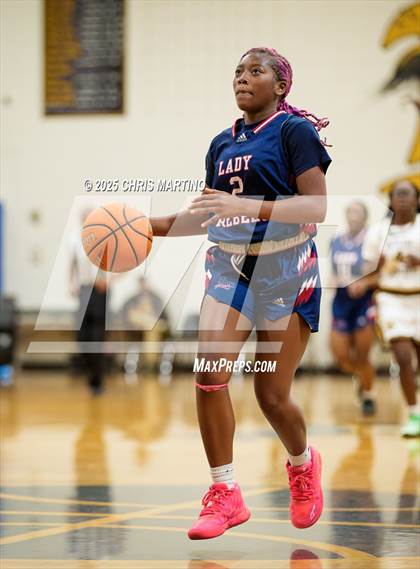 Thumbnail 1 in Butler vs. Strom Thurmond (GIRLS ONLY! Tip Off) photogallery.