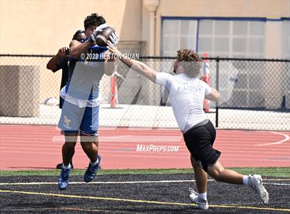 Thumbnail 3 in Western vs. El Toro (Surf City Passing Tournament) photogallery.