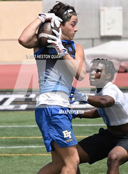 Thumbnail 3 in Western vs. El Toro (Surf City Passing Tournament) photogallery.
