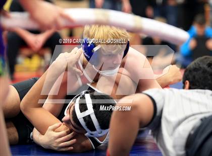 Thumbnail 2 in Beach Brawl photogallery.