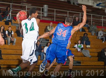 Thumbnail 3 in Kennedy vs. Fountain-Fort Carson (Cherry Creek Holiday Classic) photogallery.