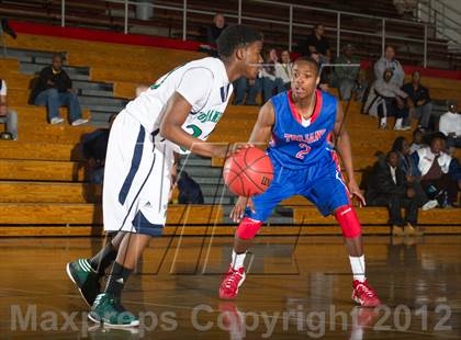 Thumbnail 3 in Kennedy vs. Fountain-Fort Carson (Cherry Creek Holiday Classic) photogallery.