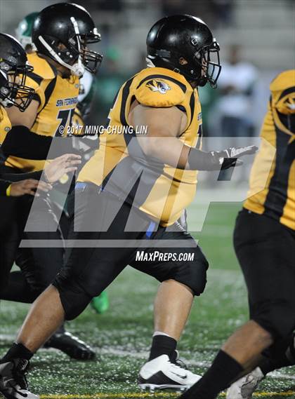 Thumbnail 1 in San Fernando vs. Dorsey (CIF LACS D1 Final) photogallery.