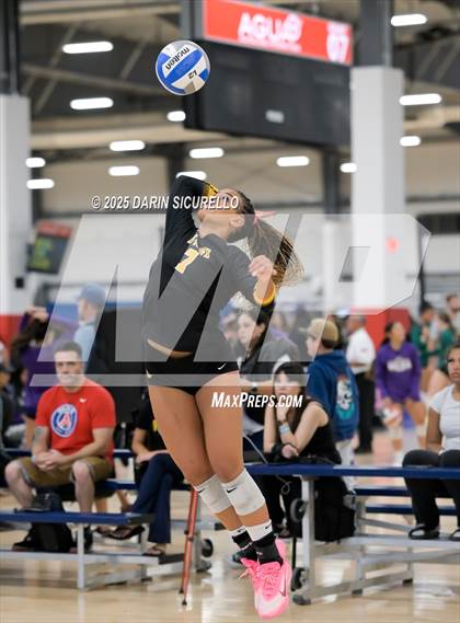 Thumbnail 3 in Arvada West vs. Bishop O'Dowd (Nike Tournament of Champions – Southwest) photogallery.