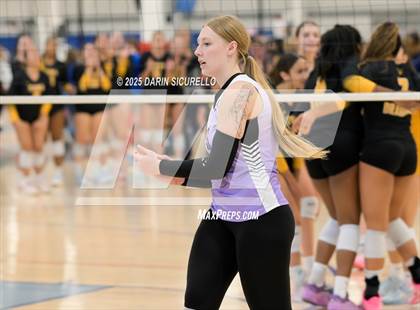 Thumbnail 2 in Arvada West vs. Bishop O'Dowd (Nike Tournament of Champions – Southwest) photogallery.
