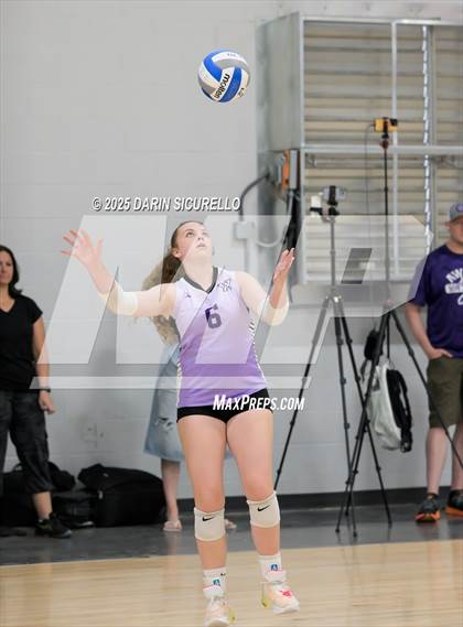 Thumbnail 3 in Arvada West vs. Bishop O'Dowd (Nike Tournament of Champions – Southwest) photogallery.