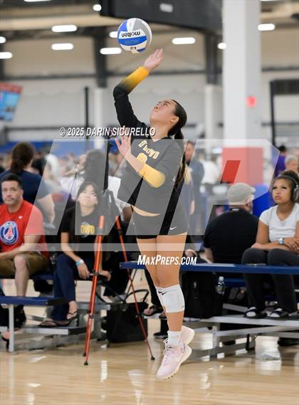 Thumbnail 1 in Arvada West vs. Bishop O'Dowd (Nike Tournament of Champions – Southwest) photogallery.