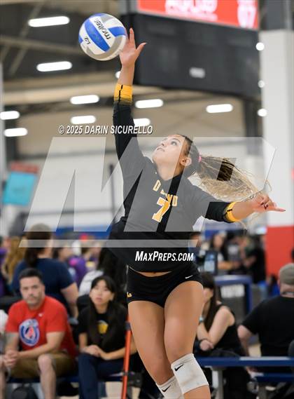 Thumbnail 3 in Arvada West vs. Bishop O'Dowd (Nike Tournament of Champions – Southwest) photogallery.