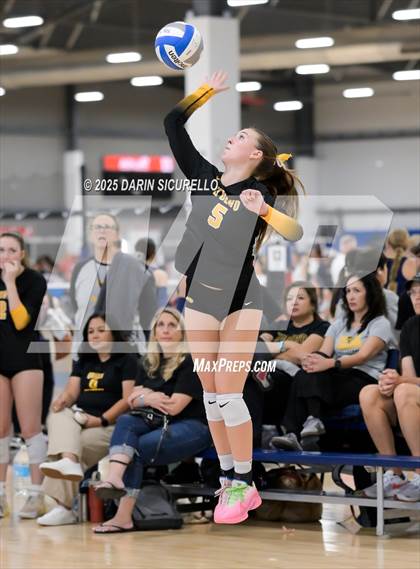 Thumbnail 3 in Arvada West vs. Bishop O'Dowd (Nike Tournament of Champions – Southwest) photogallery.