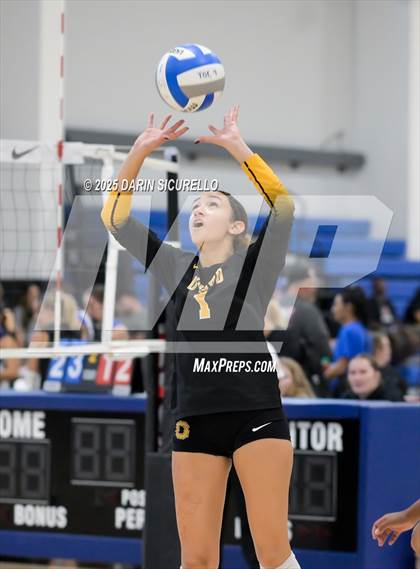 Thumbnail 1 in Arvada West vs. Bishop O'Dowd (Nike Tournament of Champions – Southwest) photogallery.