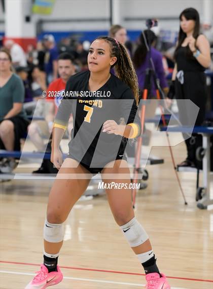 Thumbnail 2 in Arvada West vs. Bishop O'Dowd (Nike Tournament of Champions – Southwest) photogallery.