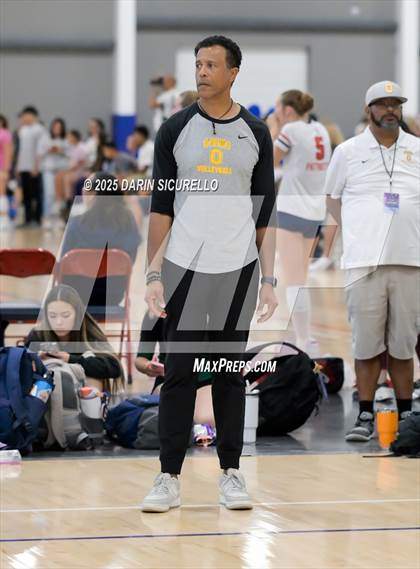 Thumbnail 2 in Arvada West vs. Bishop O'Dowd (Nike Tournament of Champions – Southwest) photogallery.