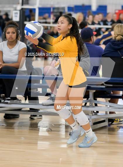 Thumbnail 1 in Arvada West vs. Bishop O'Dowd (Nike Tournament of Champions – Southwest) photogallery.