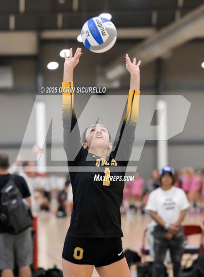 Thumbnail 1 in Arvada West vs. Bishop O'Dowd (Nike Tournament of Champions – Southwest) photogallery.