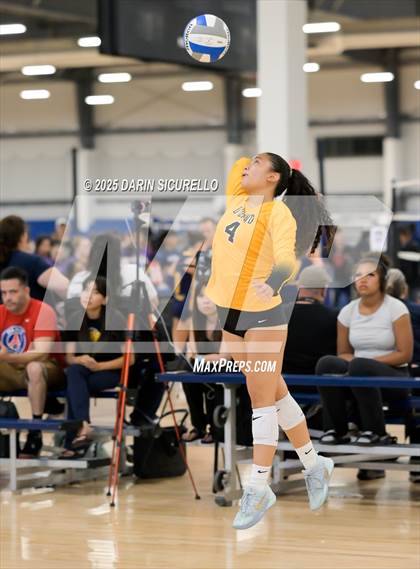Thumbnail 1 in Arvada West vs. Bishop O'Dowd (Nike Tournament of Champions – Southwest) photogallery.