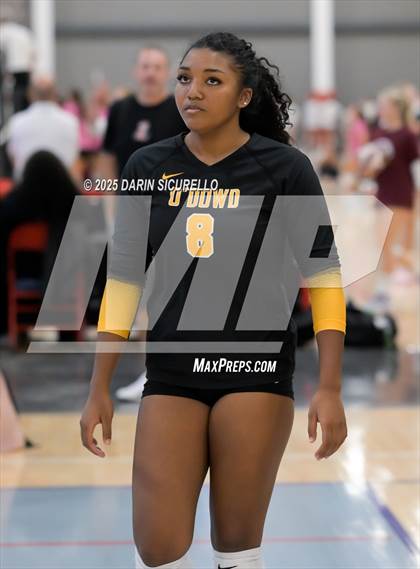 Thumbnail 3 in Arvada West vs. Bishop O'Dowd (Nike Tournament of Champions – Southwest) photogallery.