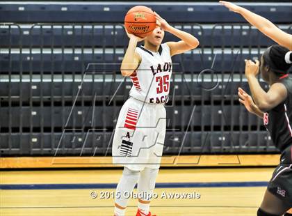 Thumbnail 3 in Marcus @ Allen photogallery.