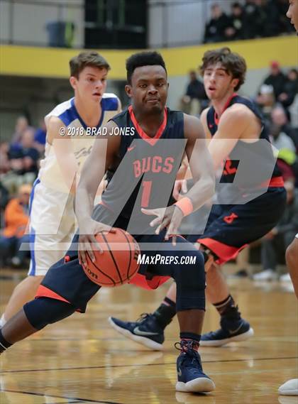 Thumbnail 1 in Lebanon vs Beech (TSSAA District 9-AAA Quarterfinal) photogallery.