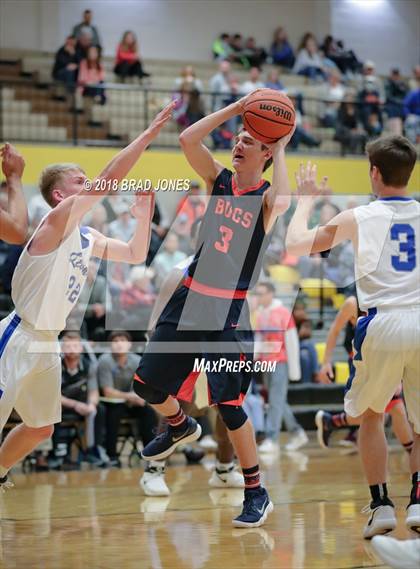 Thumbnail 3 in Lebanon vs Beech (TSSAA District 9-AAA Quarterfinal) photogallery.