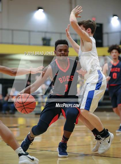 Thumbnail 1 in Lebanon vs Beech (TSSAA District 9-AAA Quarterfinal) photogallery.