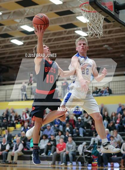 Thumbnail 3 in Lebanon vs Beech (TSSAA District 9-AAA Quarterfinal) photogallery.