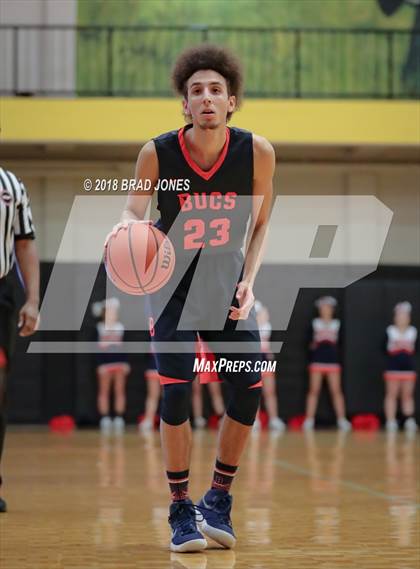 Thumbnail 2 in Lebanon vs Beech (TSSAA District 9-AAA Quarterfinal) photogallery.