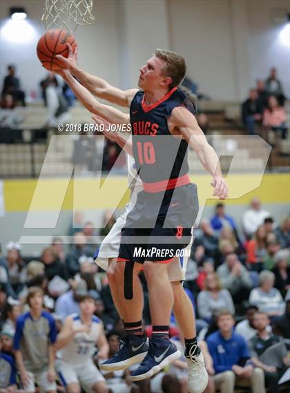 Thumbnail 2 in Lebanon vs Beech (TSSAA District 9-AAA Quarterfinal) photogallery.