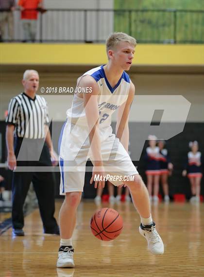 Thumbnail 2 in Lebanon vs Beech (TSSAA District 9-AAA Quarterfinal) photogallery.