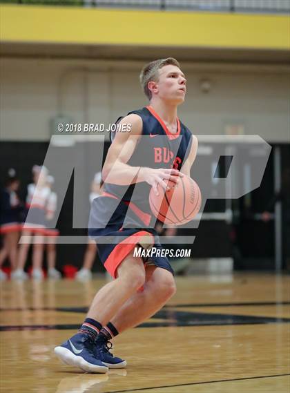 Thumbnail 2 in Lebanon vs Beech (TSSAA District 9-AAA Quarterfinal) photogallery.