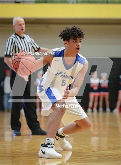 Thumbnail 2 in Lebanon vs Beech (TSSAA District 9-AAA Quarterfinal) photogallery.