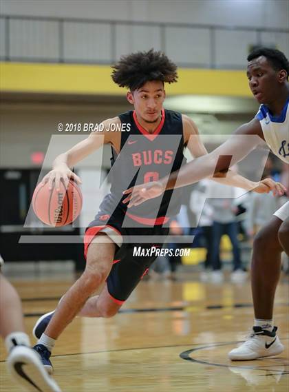 Thumbnail 2 in Lebanon vs Beech (TSSAA District 9-AAA Quarterfinal) photogallery.