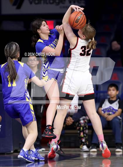 Thumbnail 2 in Palo Verde vs Rio Rico (MLK Basketball Classic) photogallery.