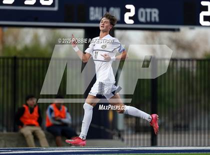 Thumbnail 1 in West Mesquite vs. Highland Park (UIL 5A D2 Regional Semifinal Playoff) photogallery.