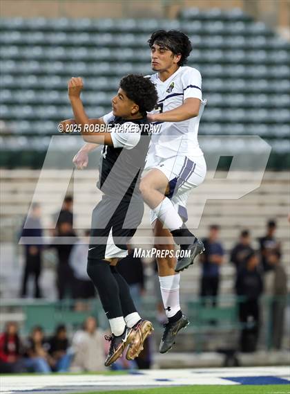 Thumbnail 1 in West Mesquite vs. Highland Park (UIL 5A D2 Regional Semifinal Playoff) photogallery.