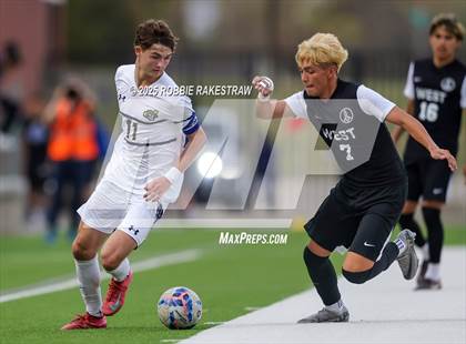 Thumbnail 3 in West Mesquite vs. Highland Park (UIL 5A D2 Regional Semifinal Playoff) photogallery.