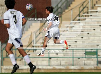 Thumbnail 1 in West Mesquite vs. Highland Park (UIL 5A D2 Regional Semifinal Playoff) photogallery.